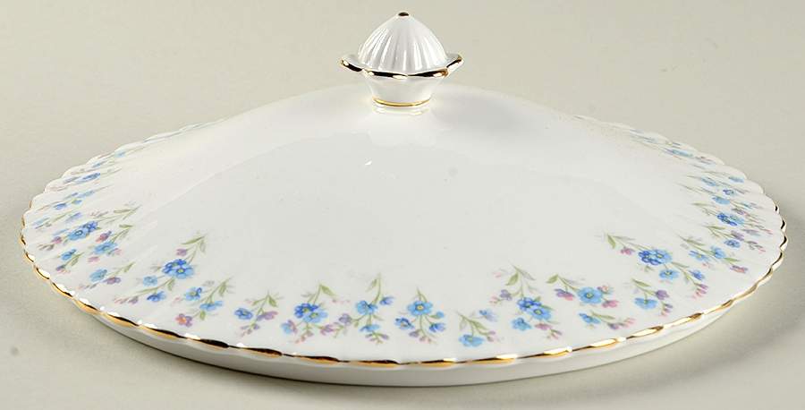Memory Lane Lid for Round Vegetable by Royal Albert-1