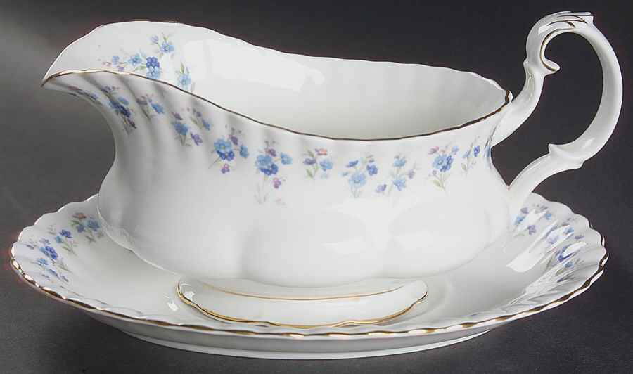 Memory Lane Gravy Boat & Underplate by Royal Albert-1