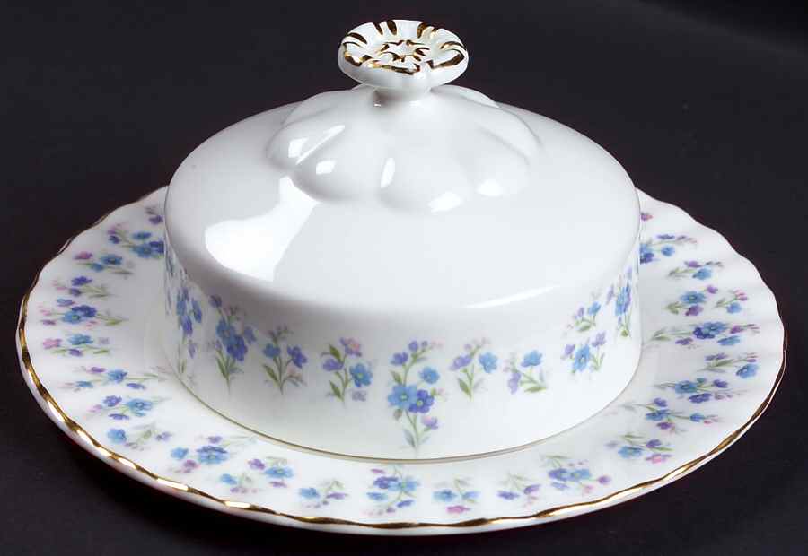Memory Lane Round Covered Butter by Royal Albert-1