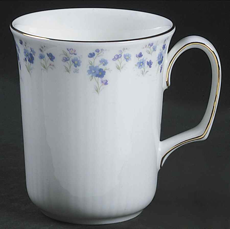 Memory Lane Beaker (English Mug) by Royal Albert-1