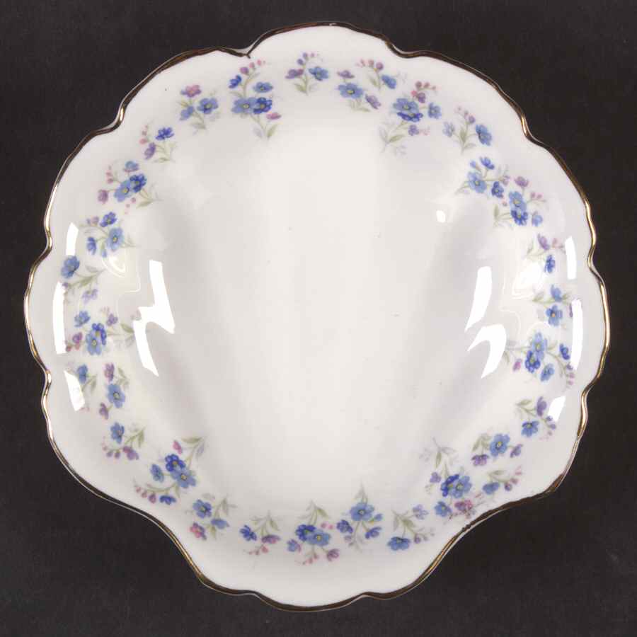 Memory Lane Small Shell Shaped Dish by Royal Albert-1