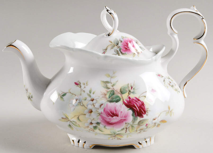 Memories Teapot & Lid by Royal Albert-1