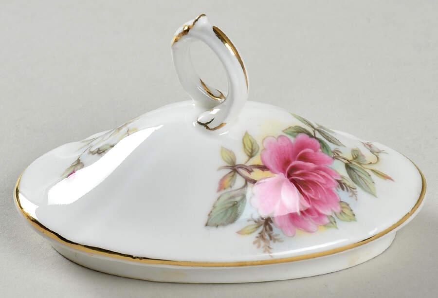 Memories Lid for Coffee Pot by Royal Albert-1