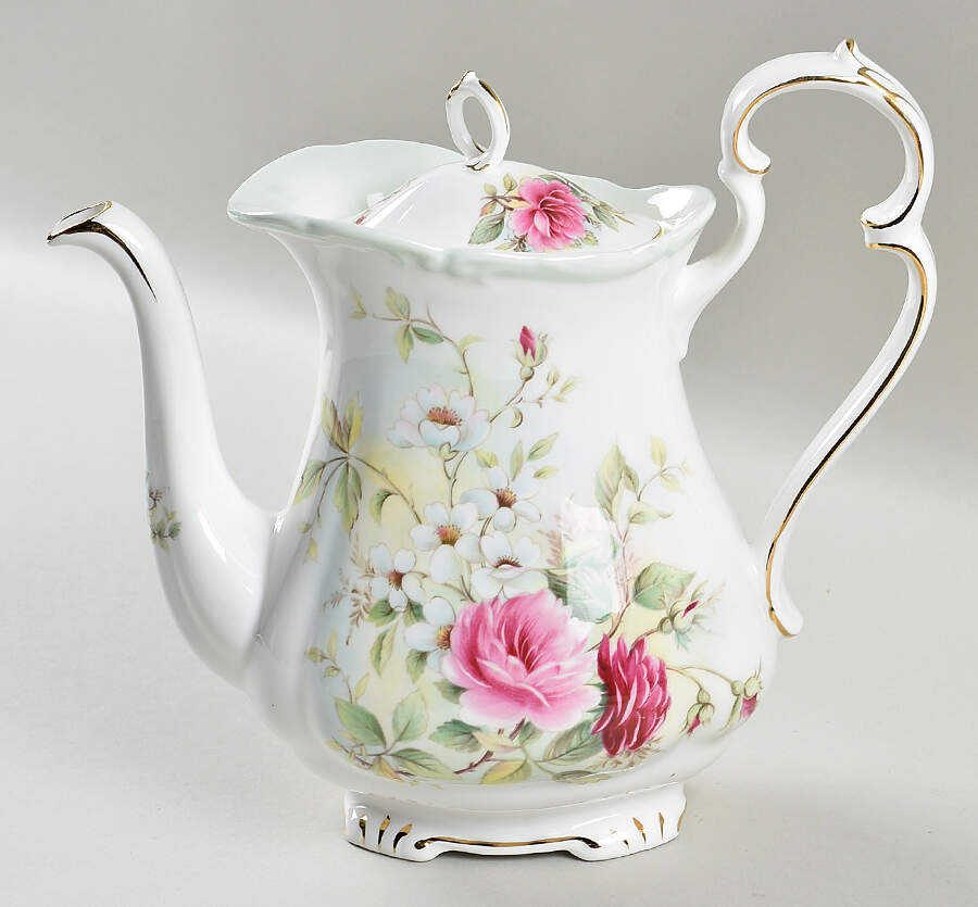 Memories Coffee Pot & Lid by Royal Albert-1