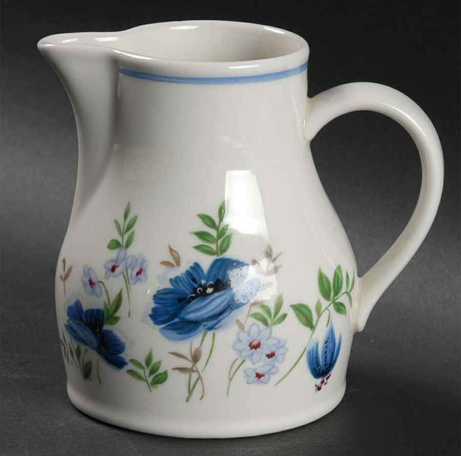 Meadow Song Creamer by Royal Albert-1