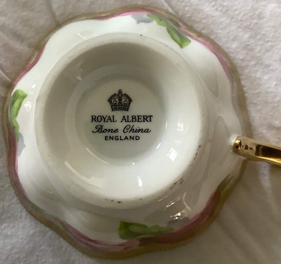 Mothers Day Footed Cup by Royal Albert-1