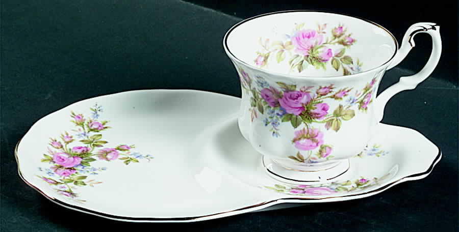 Moss Rose (Montrose Shape) Dessert Plate & Cup Set by Royal Albert-1