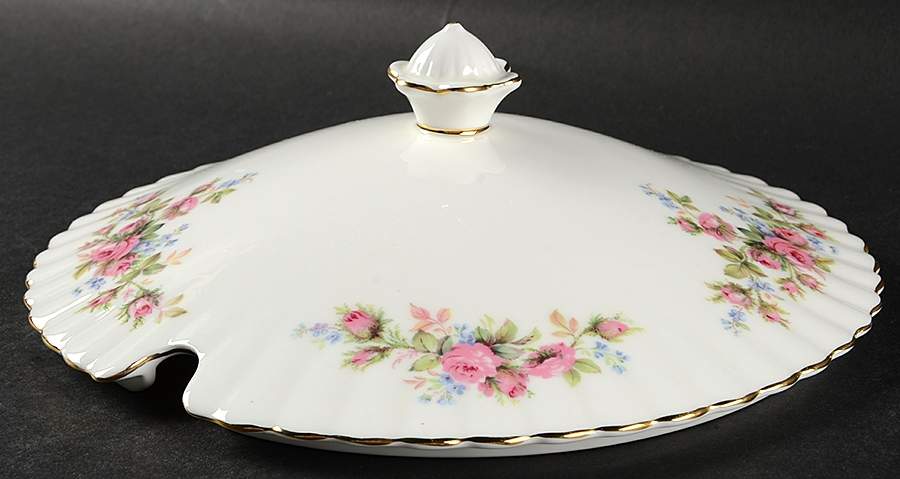 Moss Rose (Montrose Shape) Lid for Tureen by Royal Albert-1