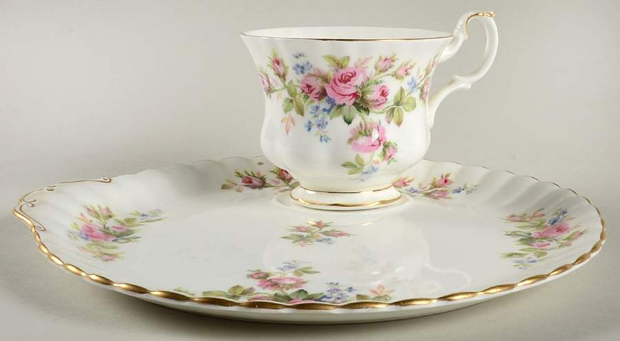 Moss Rose (Montrose Shape) Snack Plate & Cup Set by Royal Albert-1