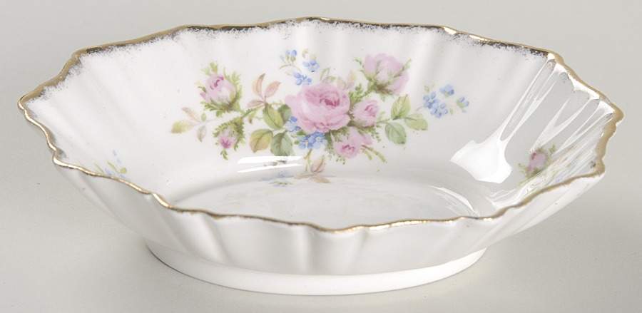 Moss Rose (Hampton, Older) 5" Oval Sweet Meat Dish by Royal Albert-1