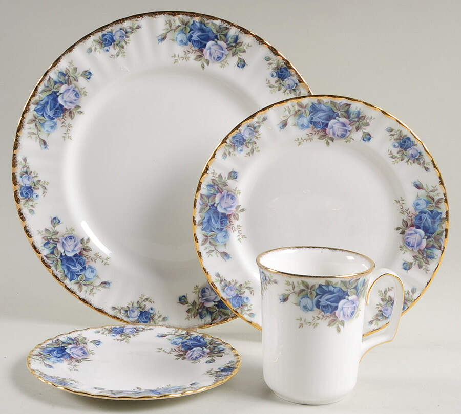 Moonlight Rose 4 Piece Place Setting by Royal Albert-1