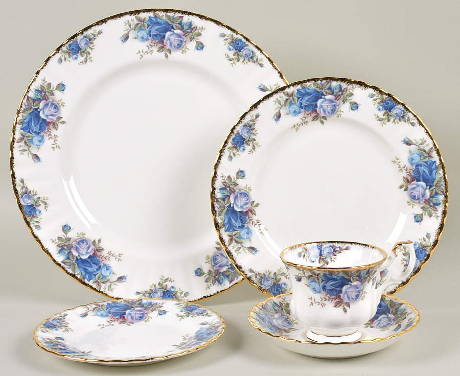 Moonlight Rose 40 Piece Estate Set by Royal Albert-1