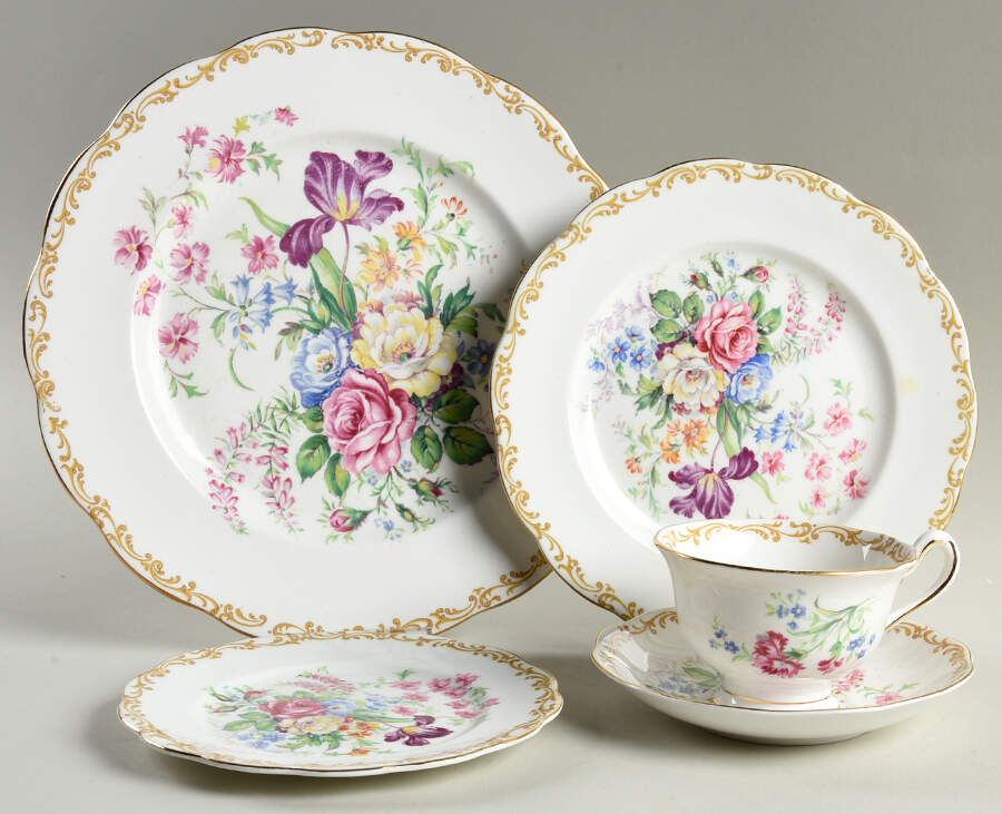 Nosegay 5 Piece Place Setting by Royal Albert-1