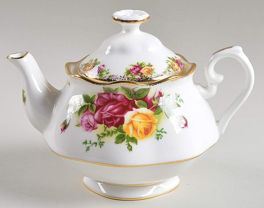 Old Country Roses Teapot for Individual Teapot & Cup Set by Royal Albert-1