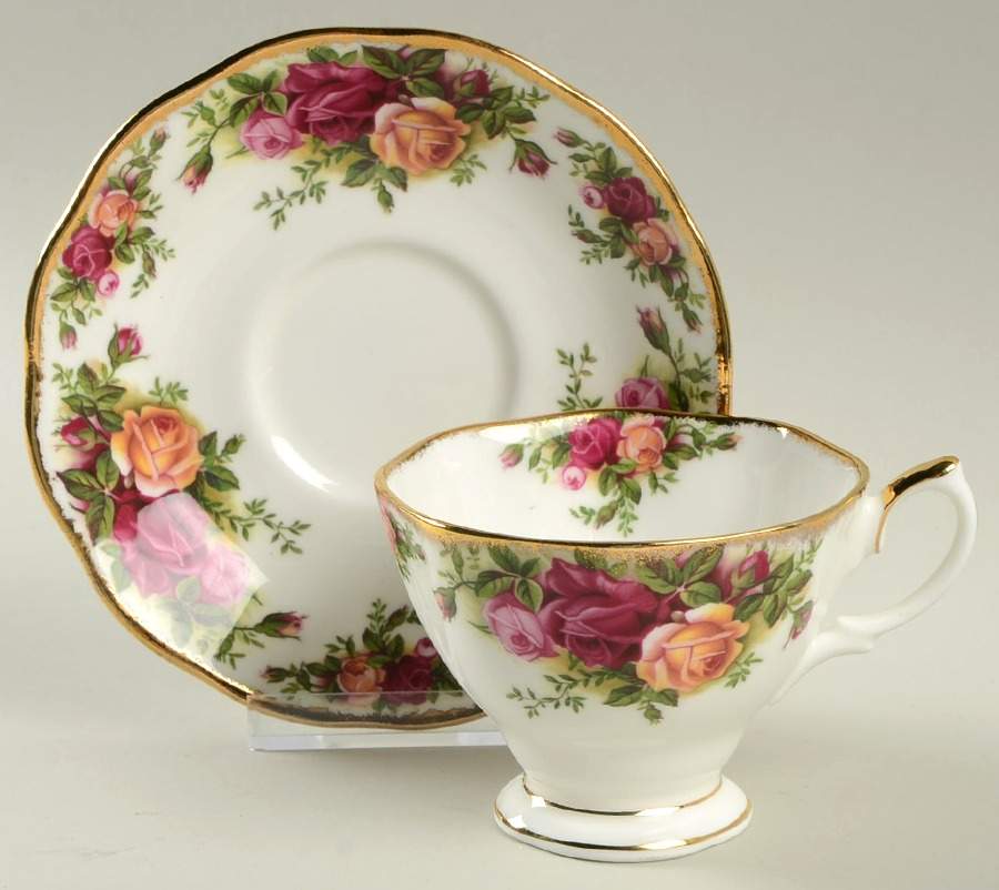 Old Country Roses Footed Cup & Saucer Set by Royal Albert-1