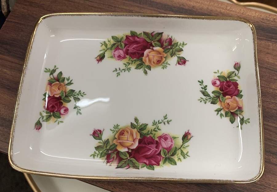 Old Country Roses Utility Tray by Royal Albert-1