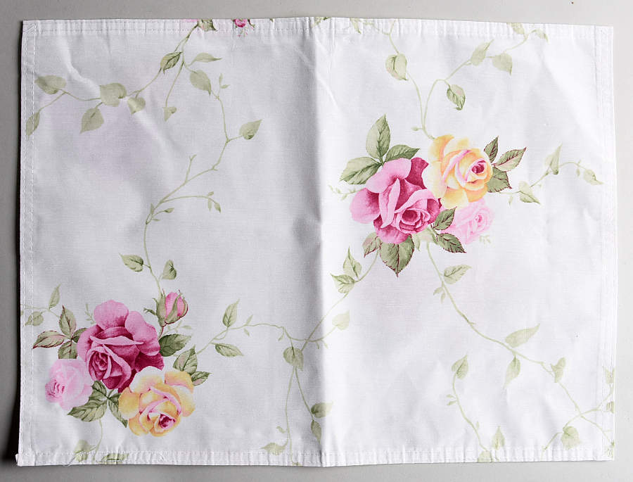 Old Country Roses Cloth Placemat by Royal Albert-1
