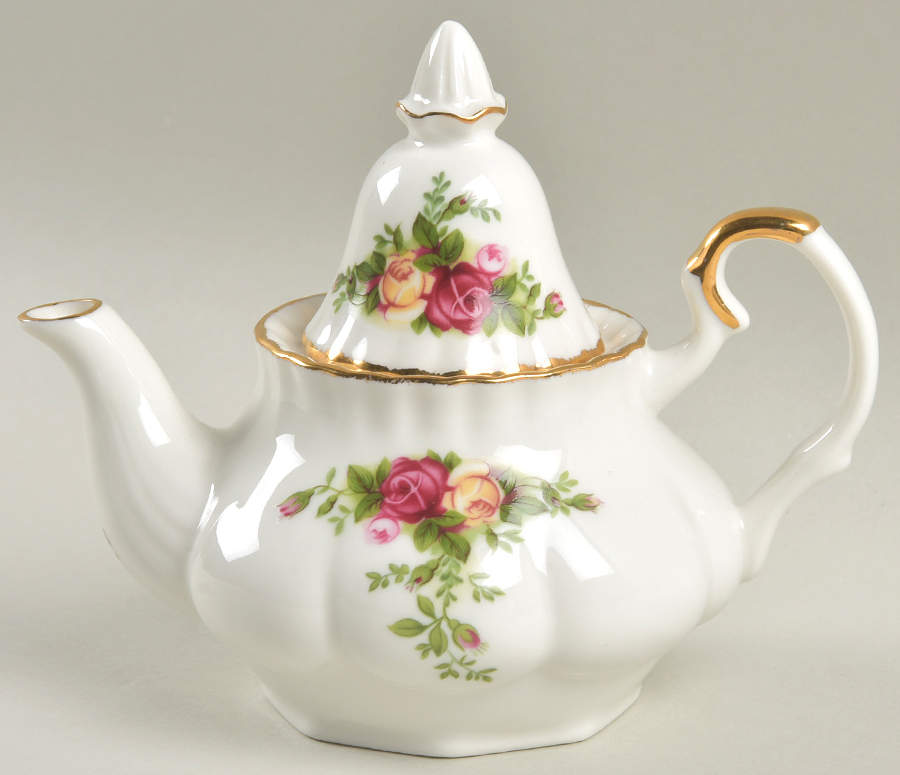 Old Country Roses Miniature Teapot & Lid by Royal Albert-1