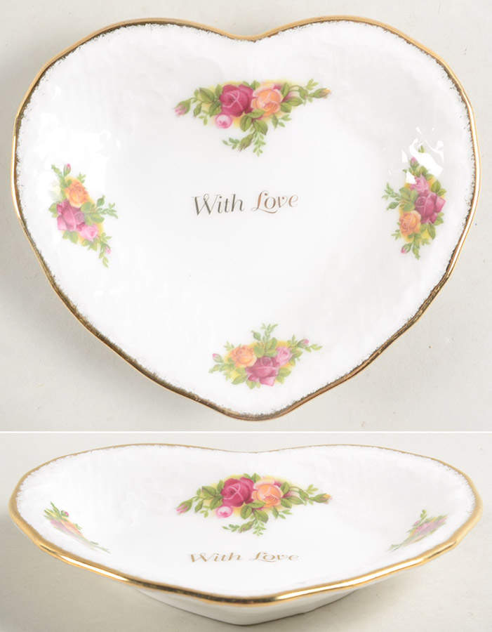 Old Country Roses Heart Shaped Dish by Royal Albert-1