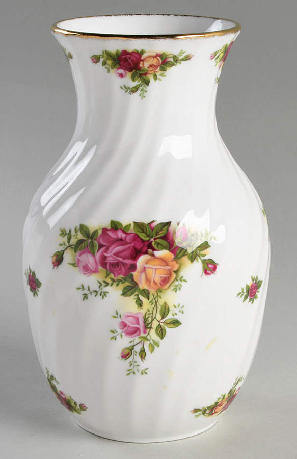 Old Country Roses 8" Vase by Royal Albert-1