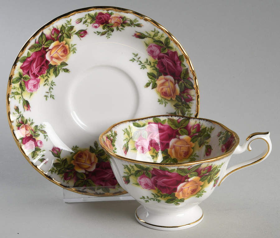 Old Country Roses Footed Cup & Saucer Set by Royal Albert-1