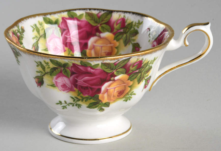 Old Country Roses Footed Cup by Royal Albert-1