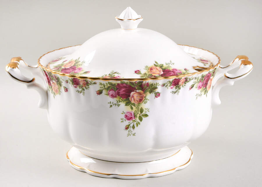 Old Country Roses Tureen & Lid by Royal Albert-1