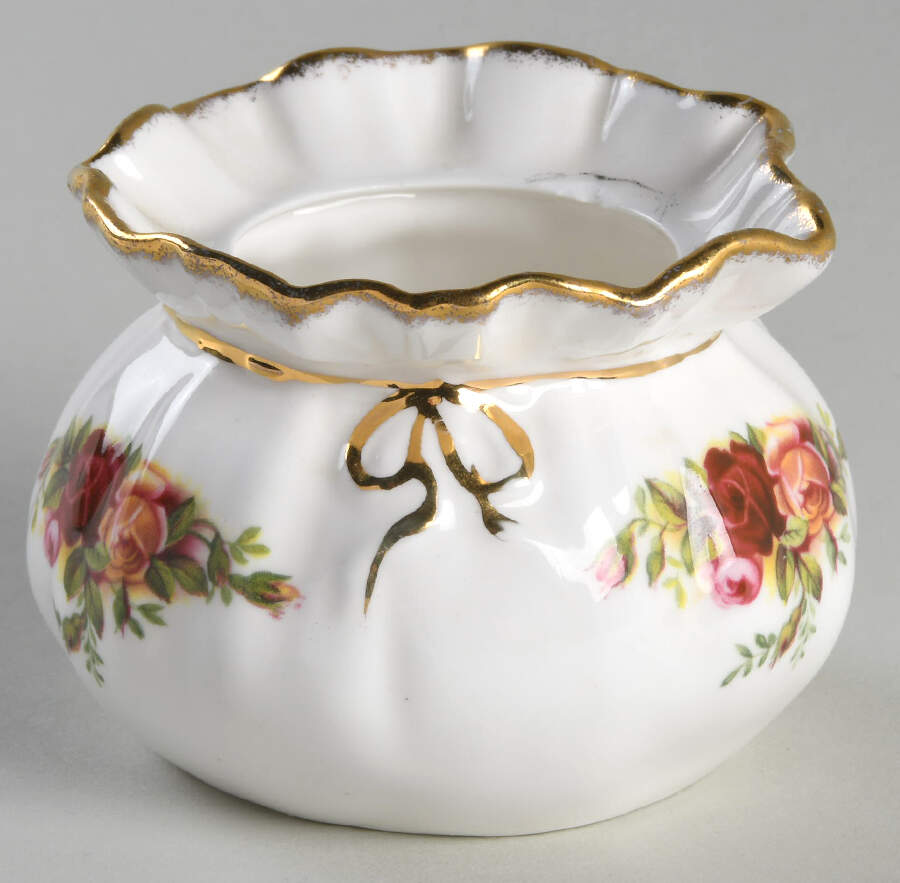 Old Country Roses Dorothy Box, No Lid by Royal Albert-1