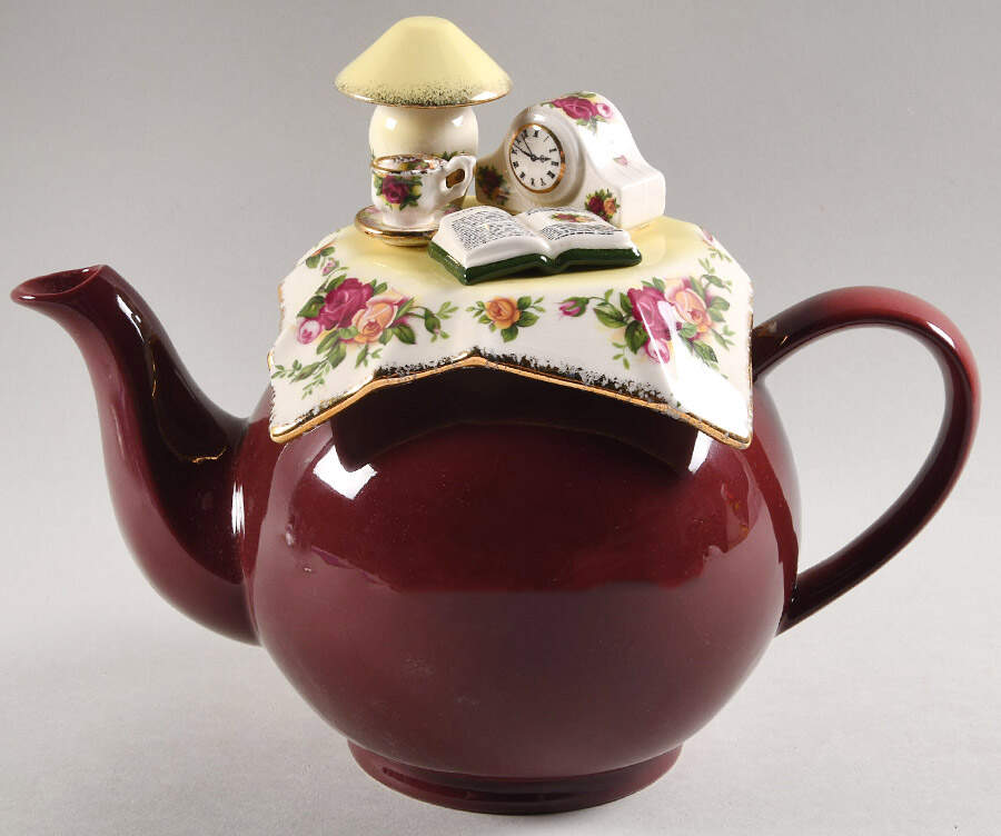 Old Country Roses Figural Teapot & Lid by Royal Albert-1