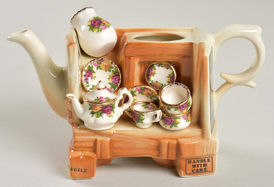 Old Country Roses Mini Figural Teapot No Lid by Royal Albert-1