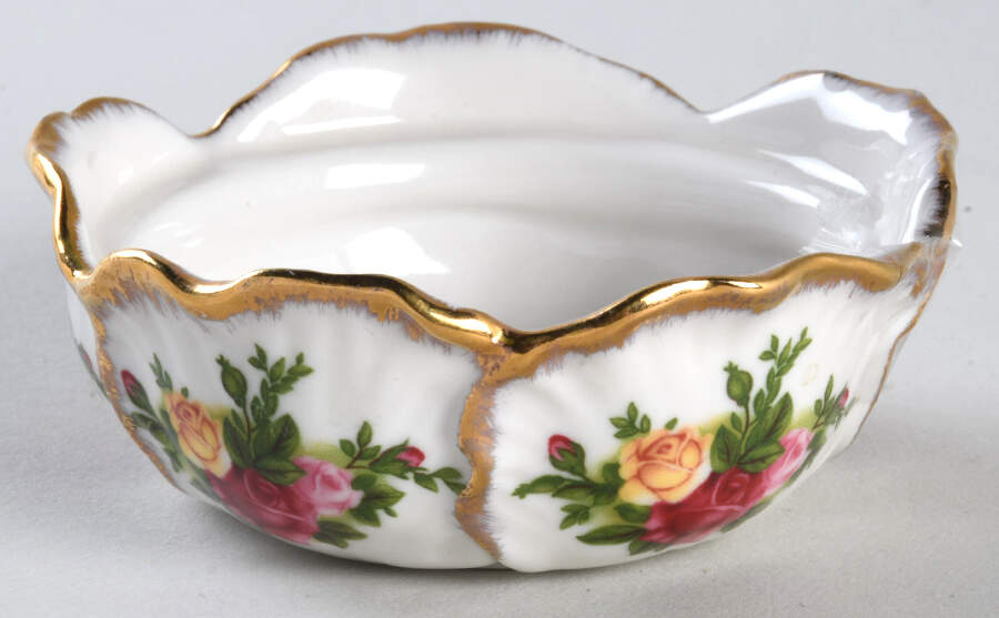 Old Country Roses Bunny Box No Lid by Royal Albert-1