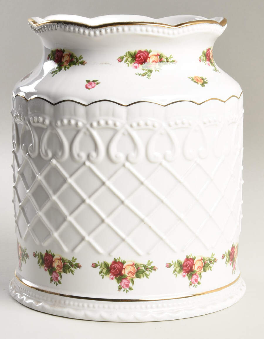Old Country Roses Biscuit Barrel No Lid by Royal Albert-1