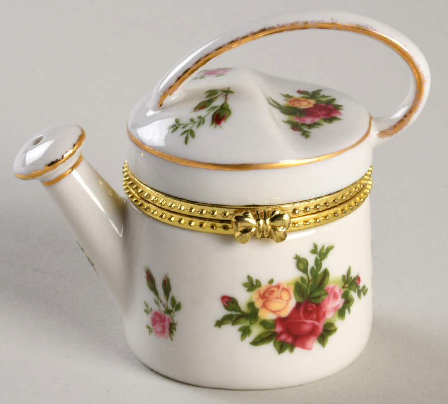 Old Country Roses Small Hinged Box by Royal Albert-1