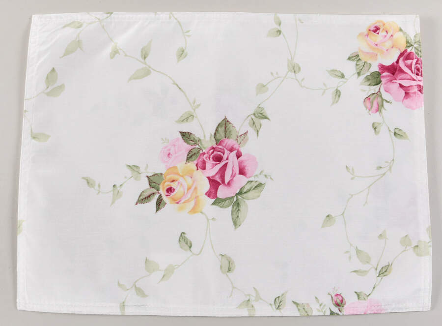 Old Country Roses Cloth Napkin by Royal Albert-1