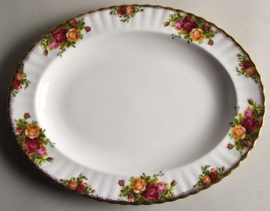 Old Country Roses 13" Oval Serving Platter by Royal Albert-1