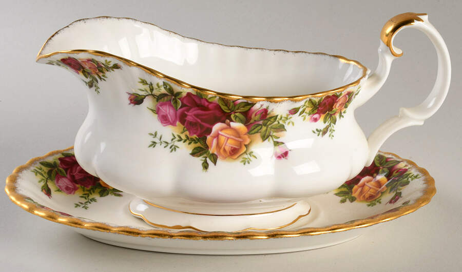 Old Country Roses Gravy Boat & Underplate by Royal Albert-1
