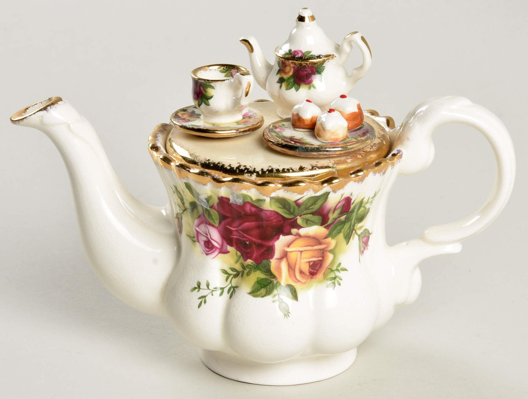 Old Country Roses Mini Figural Teapot & Lid by Royal Albert-1