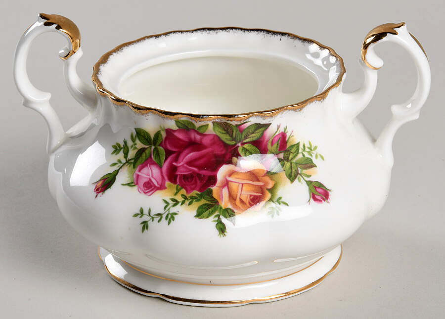 Old Country Roses Sugar Bowl No Lid by Royal Albert-1
