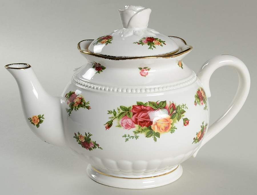 Old Country Roses Teapot & Lid by Royal Albert-1