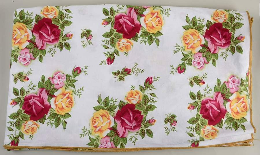 Old Country Roses 54" X 96" Rectangular Tablecloth by Royal Albert-1