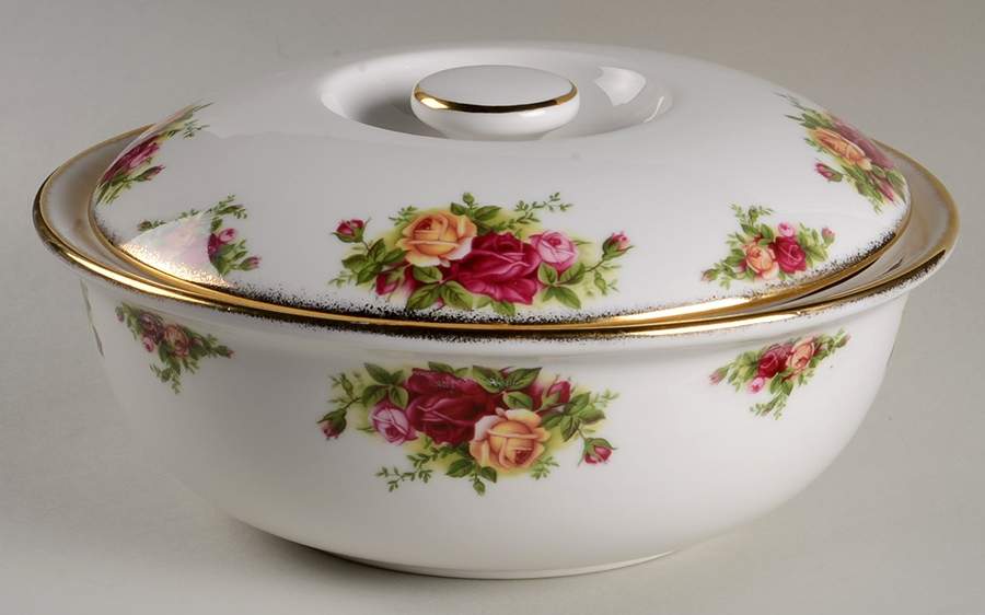 Old Country Roses 2 Qt Round Covered Casserole by Royal Albert-1