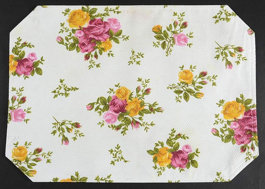 Old Country Roses Cloth Placemat by Royal Albert-1