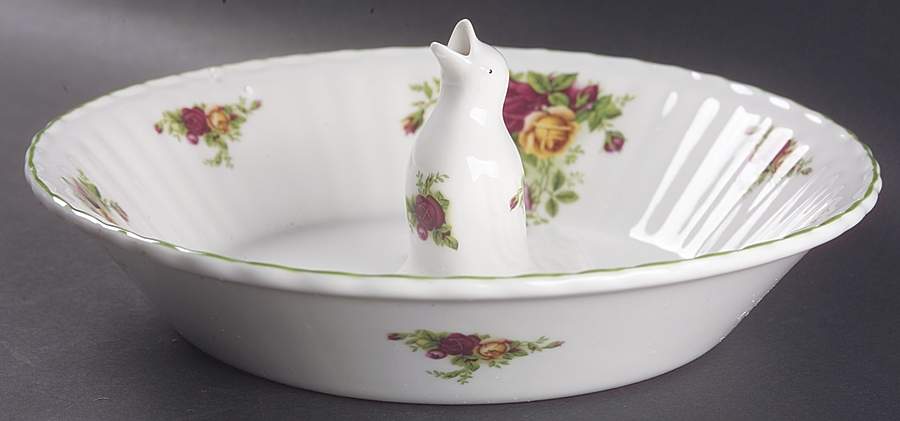 Old Country Roses 10" Pie Plate Baking & Pie Bird by Royal Albert-1