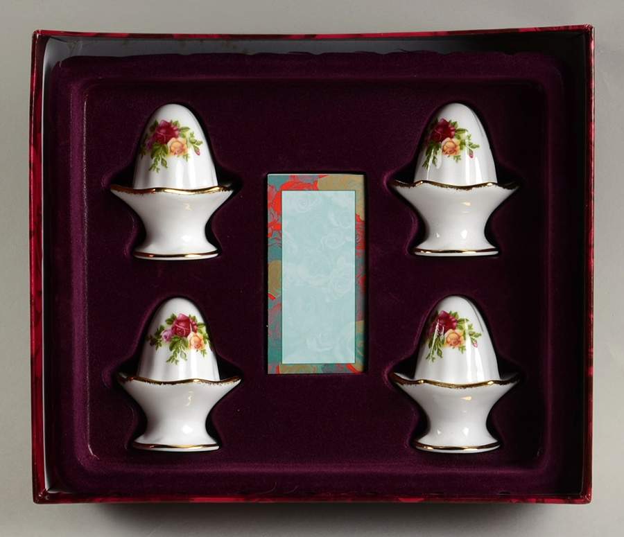 Old Country Roses Placard/Place Card Holders & Cards - Set of 4 by Royal Albert-1