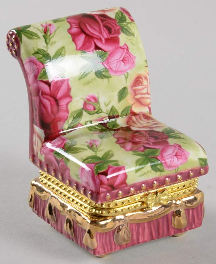 Old Country Roses Miniature Box with Hinged Lid by Royal Albert-1