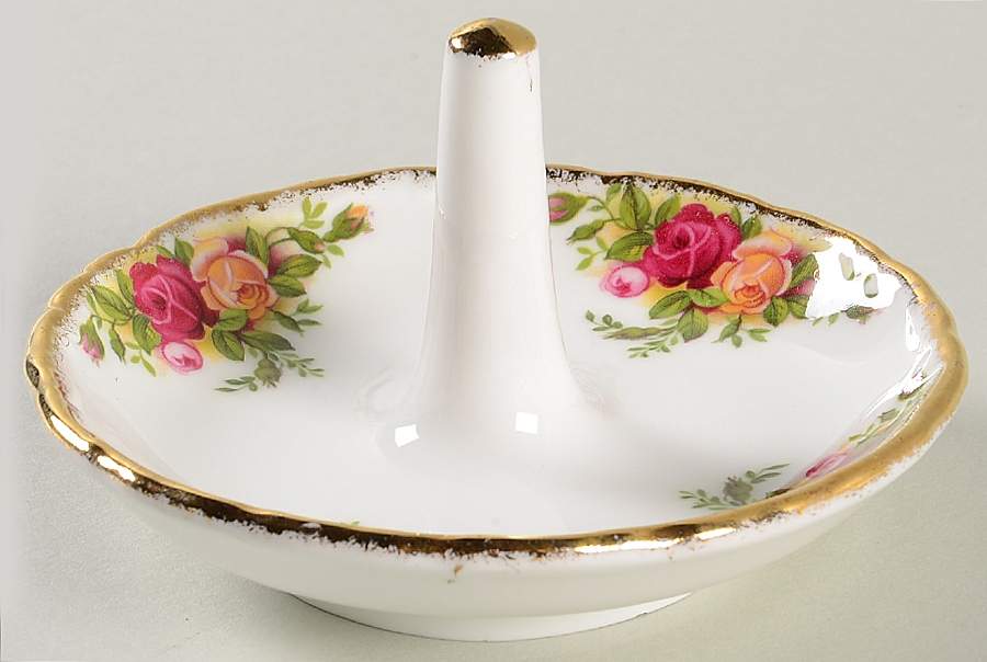 Old Country Roses Ring Holder by Royal Albert-1