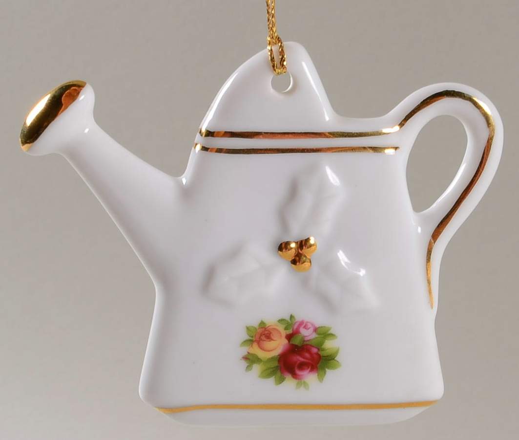 Old Country Roses Fine China Ornament by Royal Albert-1