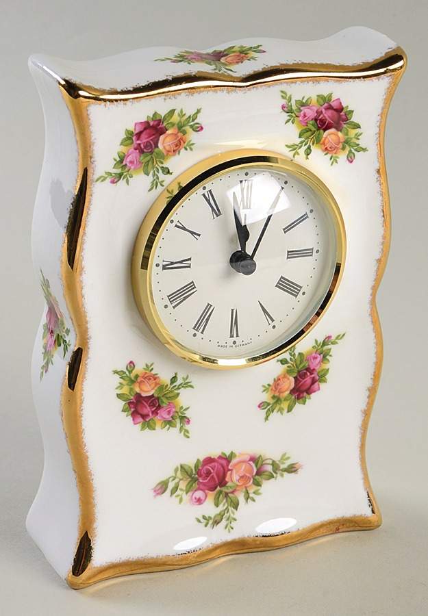 Old Country Roses Mantel Clock by Royal Albert-1