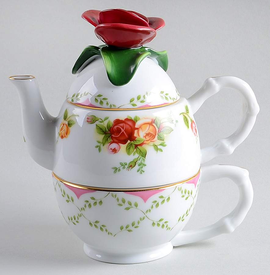 Old Country Roses Individual Teapot & Lid with Cup by Royal Albert-1