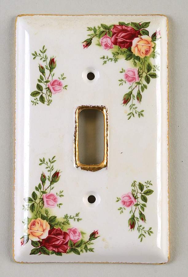 Old Country Roses Single Light Switch Cover by Royal Albert-1